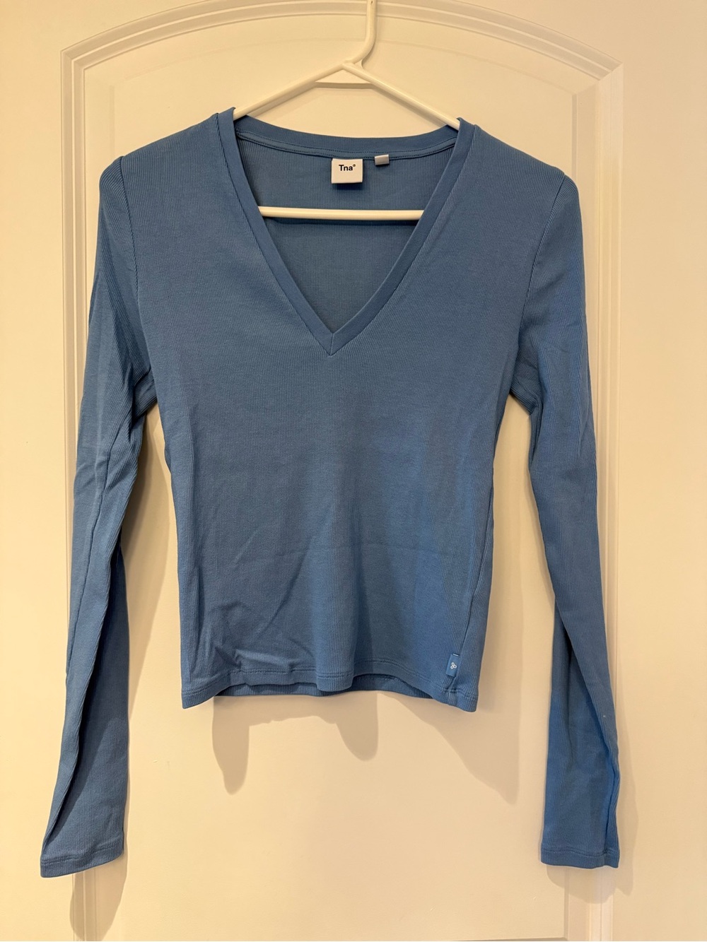 Aritzia TNA HomeStretch V-Neck Long Sleeve Top, Gd Cerulean Blue
